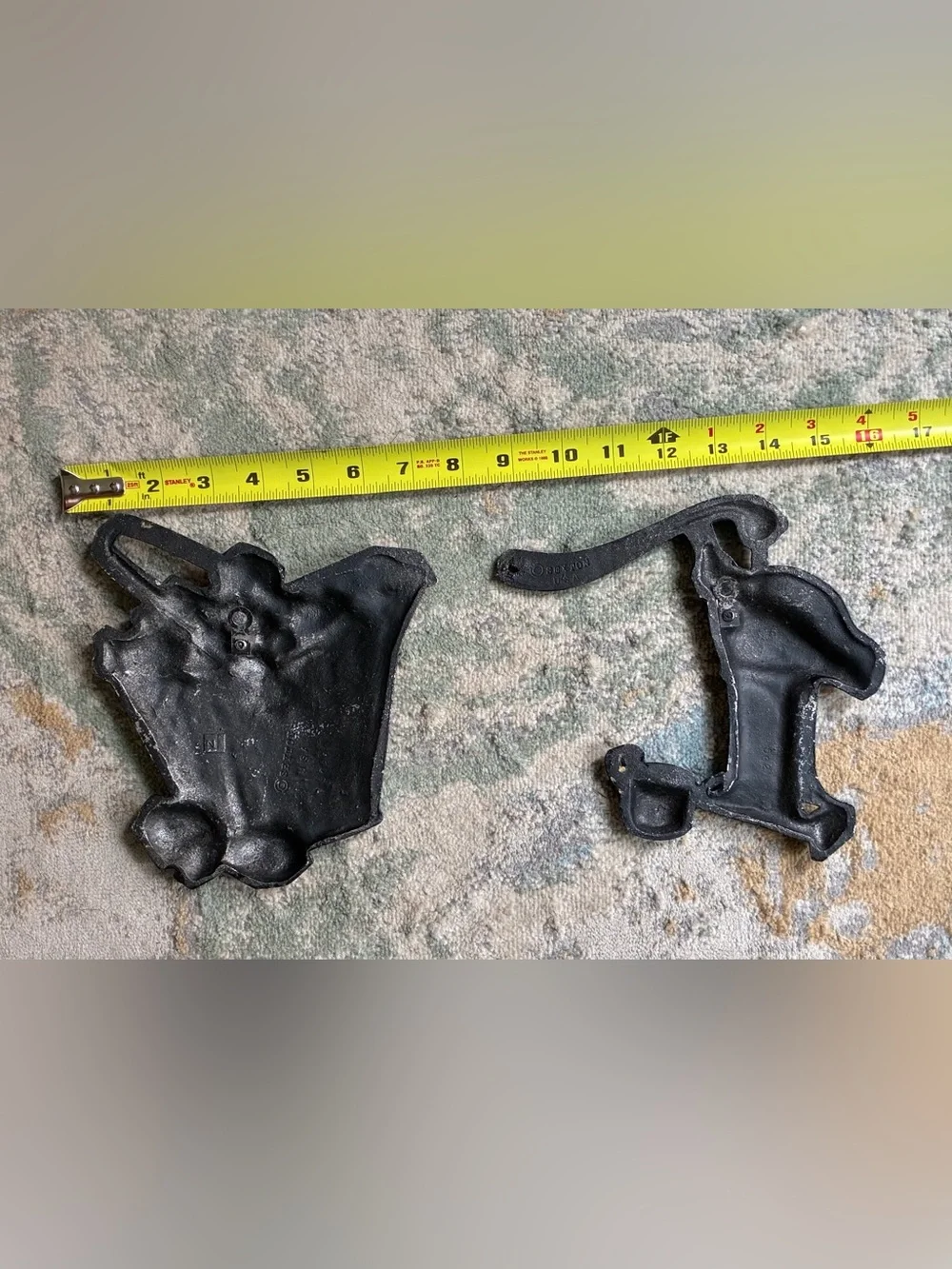 Vintage Sexton USA Cast Metal Wall Décor